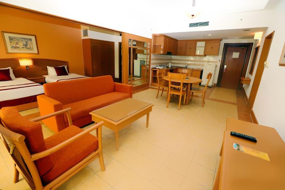 The Avenue M Hotel Johor Bahru Bagian luar foto