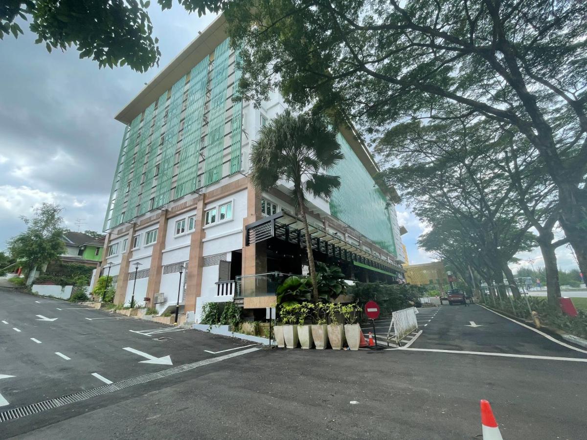 The Avenue M Hotel Johor Bahru Bagian luar foto