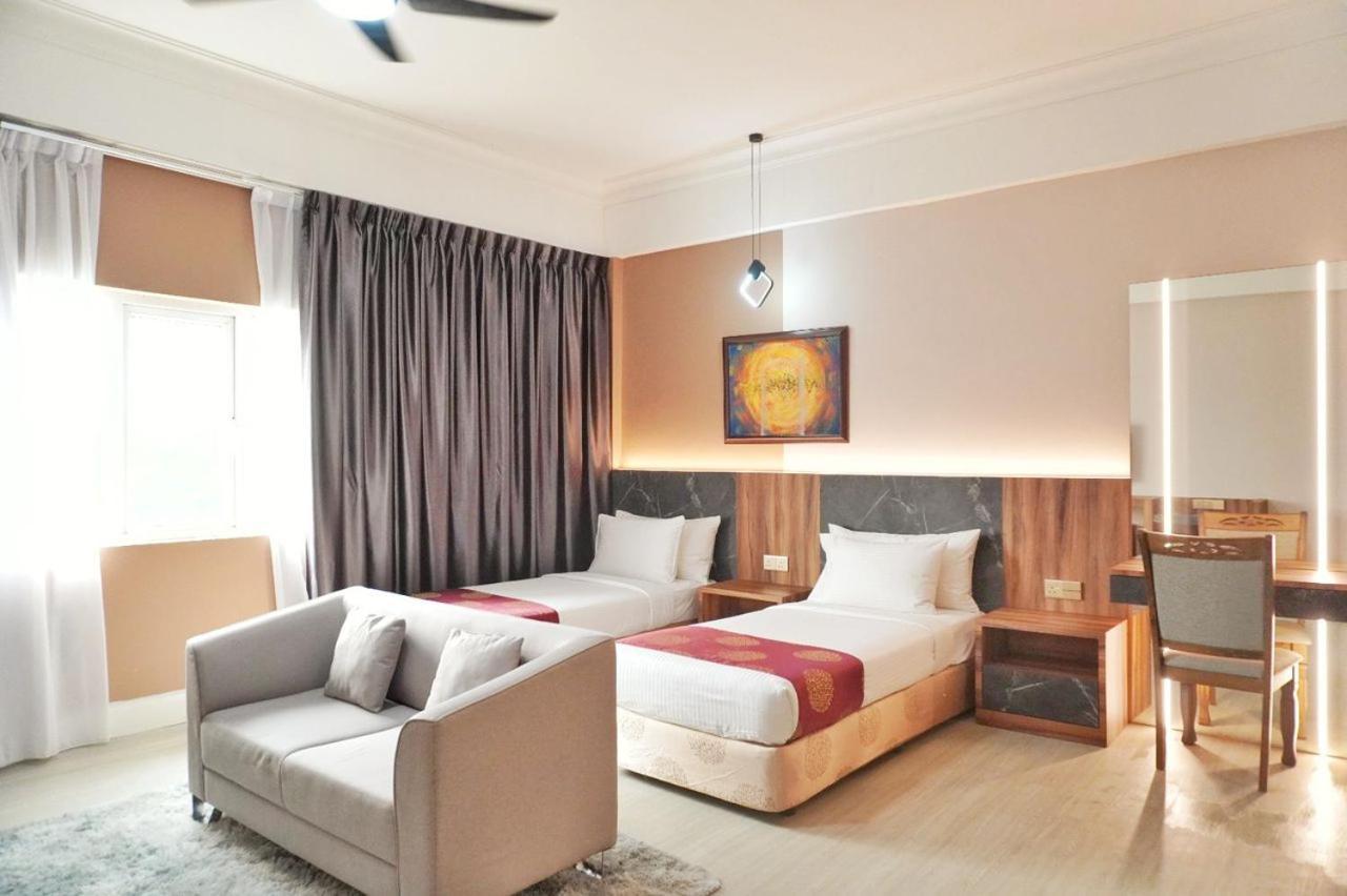 The Avenue M Hotel Johor Bahru Bagian luar foto